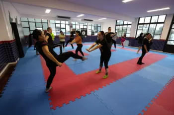 Aula de Defesa Pessoal Feminina