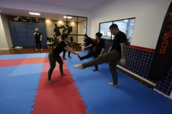 Aula de Defesa Pessoal Feminina