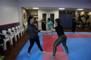 Aula de Defesa Pessoal Feminina