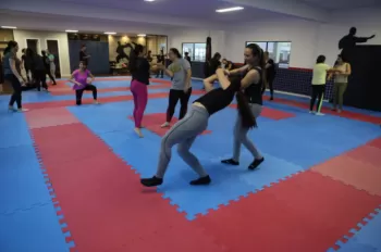Aula de Defesa Pessoal Feminina