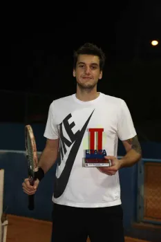 Campeão / Categoria B - Bernardo Guedes