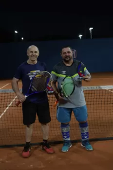 TORNEIO DE DUPLAS DE TÊNIS
