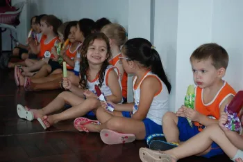 Atividades na piscina e recreativas no Verão Doritos