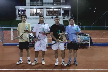 CATEGORIA B (Dir. para esquerda ) - Campeões : João Alberto Silva e Nilton Oliveira / Vice-campeões: Cezar Alves e Lucas Santos (Foto: Fernando Camargo)