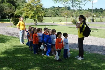 Chegada do Coelho na Sede Campestre - Doritos Infantil IV e V