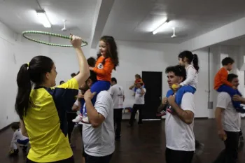 Pais são homenageados pelos alunos da Escola Doritos