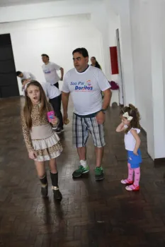 Pais são homenageados pelos alunos da Escola Doritos
