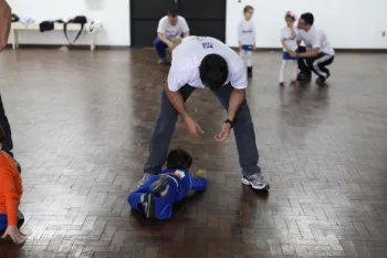 Pais são homenageados pelos alunos da Escola Doritos