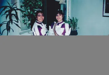 Ao lado da prima Ana Lucia, a primeira prenda do DT de 1991.