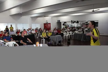 Pais são homenageados pelos alunos da Escola Doritos