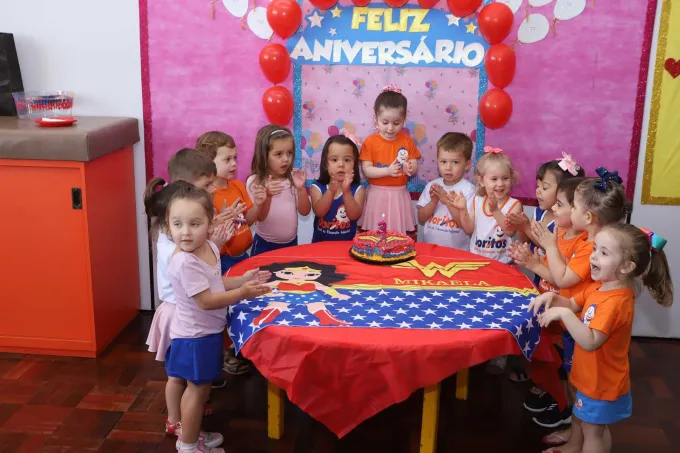 Aniversariantes de Novembro - Escola Doritos