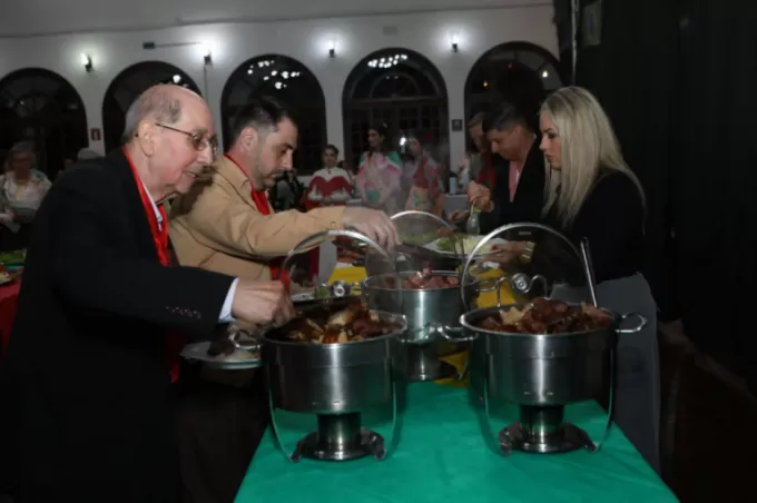 Noite do Grupo de Danças Adulto