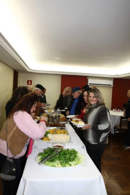 Grupo de Canastra - Jantar dos aniversariantes do primeiro semestre