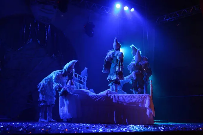 II Mostra de dança, teatro e circo com Grupo Tholl