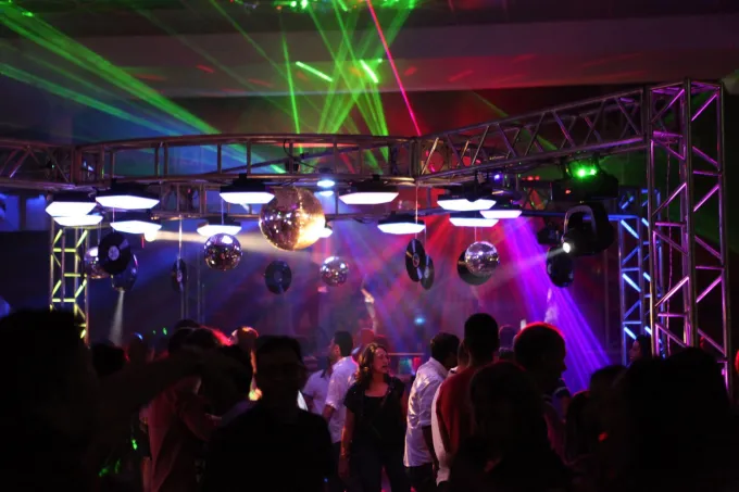 Ingressos de Os Emabalos no Reveillon já disponíveis para retirada