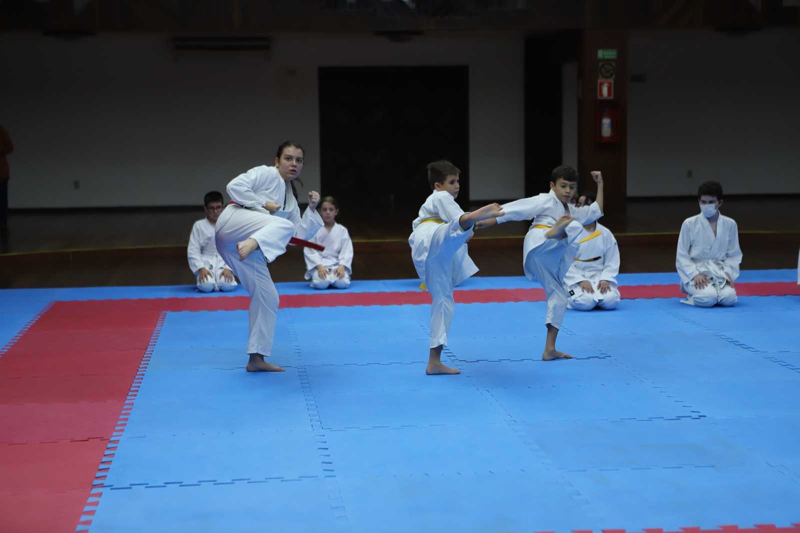 Exame de Faixa - Karate Dores